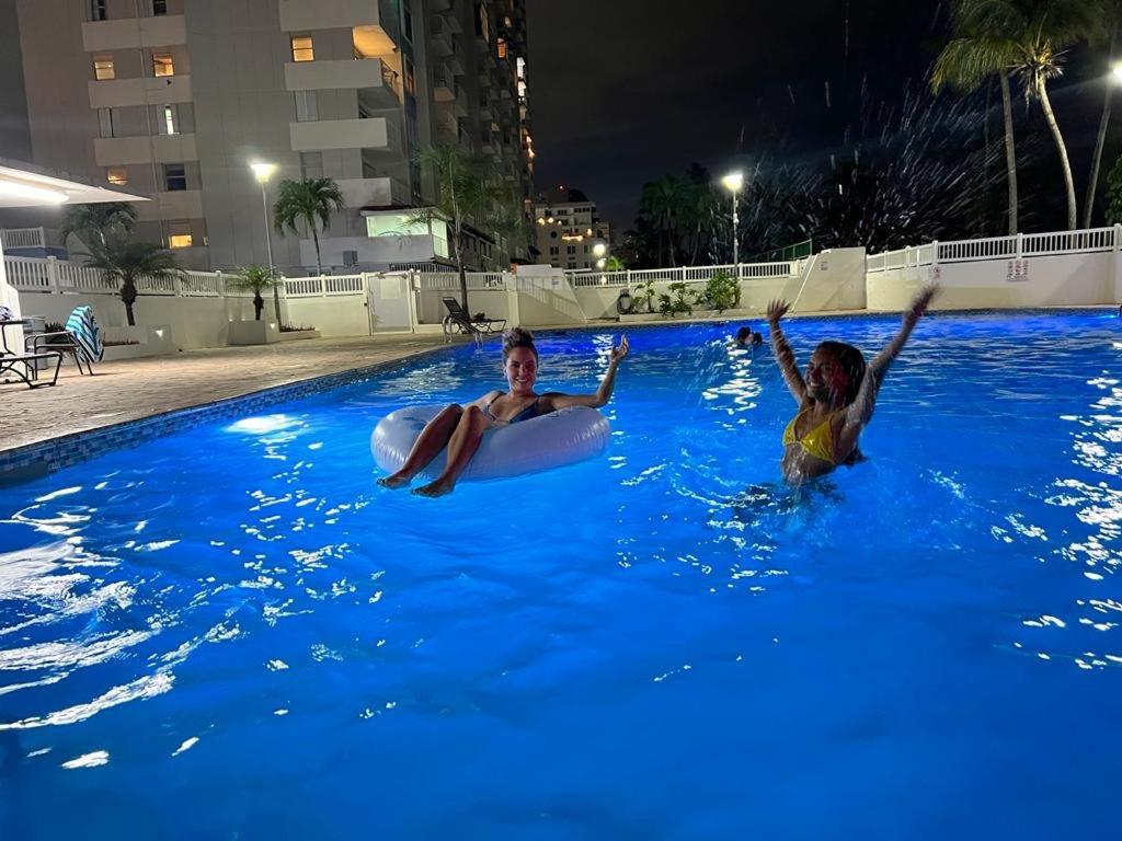 Hobie Oceanfront Apartment At Isla Verde San Juan Ngoại thất bức ảnh