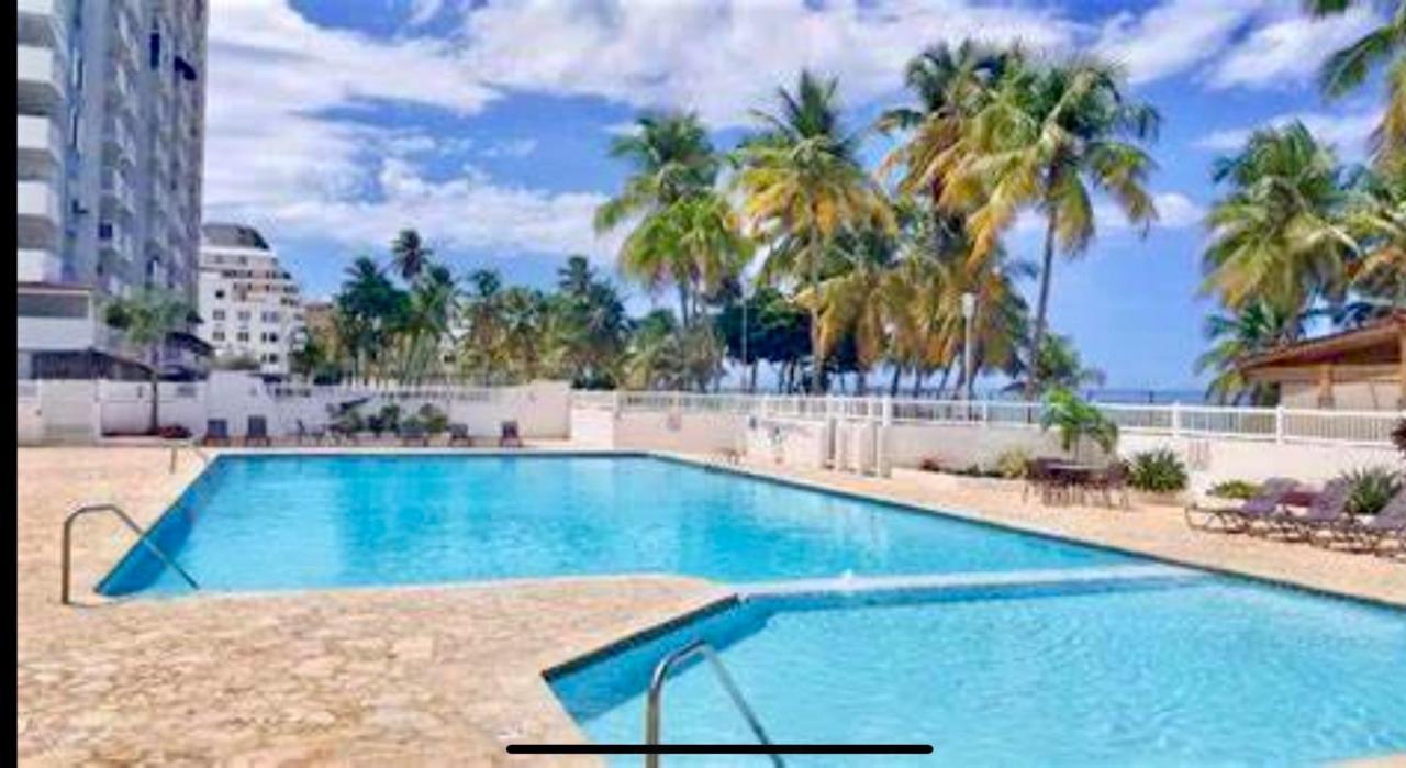 Hobie Oceanfront Apartment At Isla Verde San Juan Ngoại thất bức ảnh